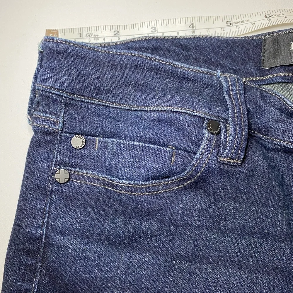 Liverpool Stretch Straight Leg Women Blue Jeans Size 6/28
